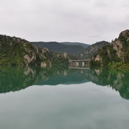 Casa Rural Rebost Kır Evi